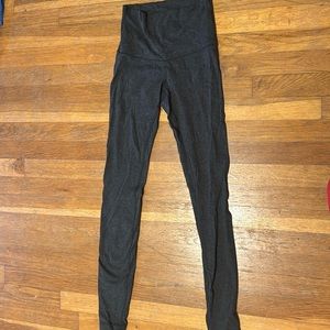 Women’s Grey Lululemon align leggings 28” size 4